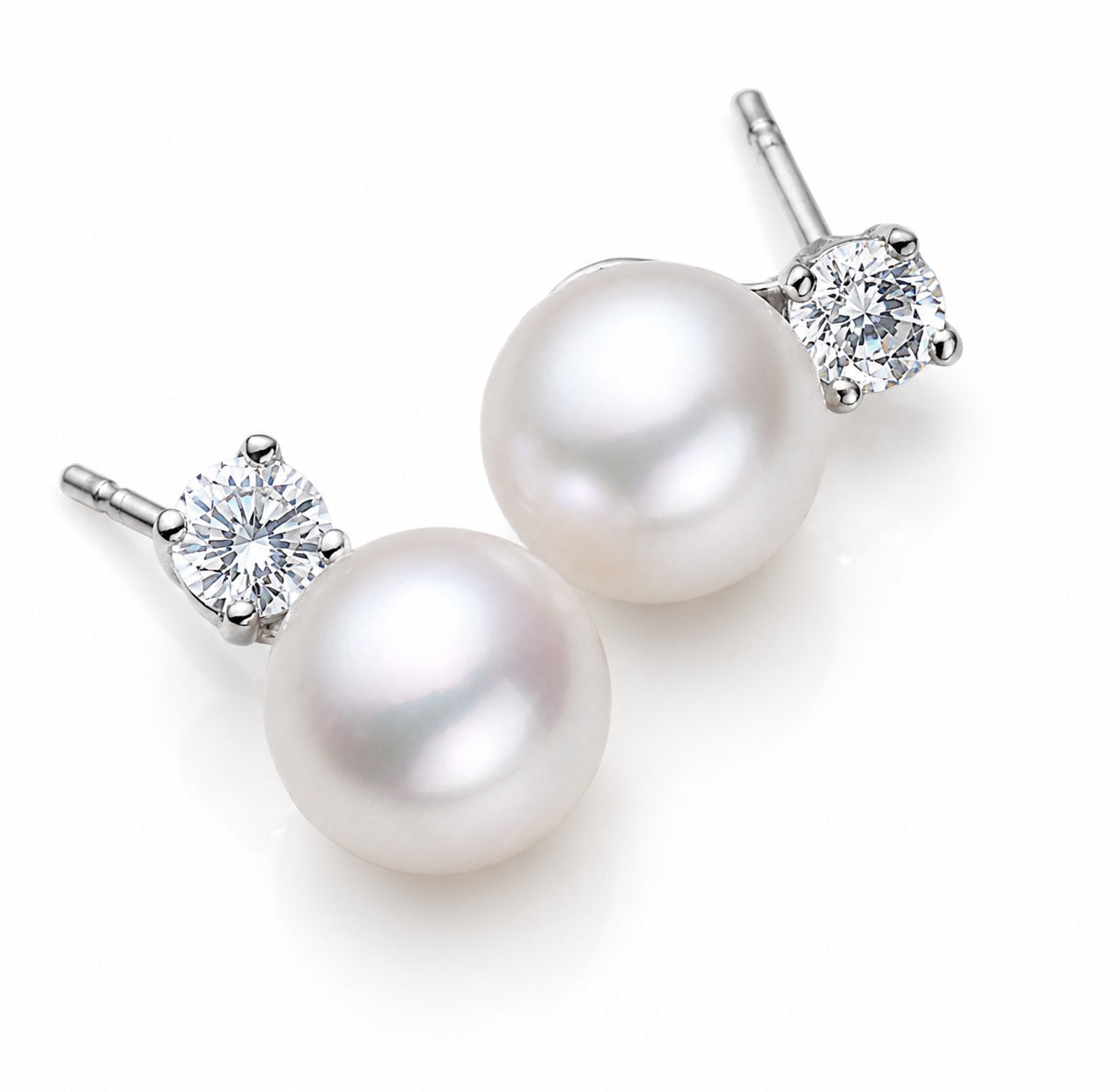 Round pearl earrings